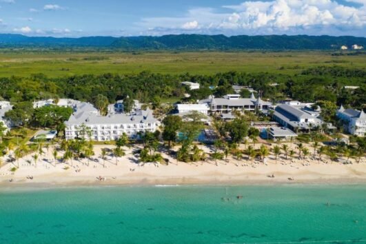 Riu Palace Tropical Bay airport transfers by Collins Adventure Tours